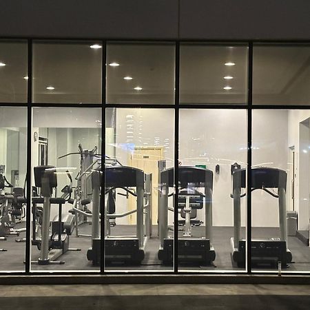 Stunning 5* 4Br-Oceanfront-Apartment Dubaï Extérieur photo