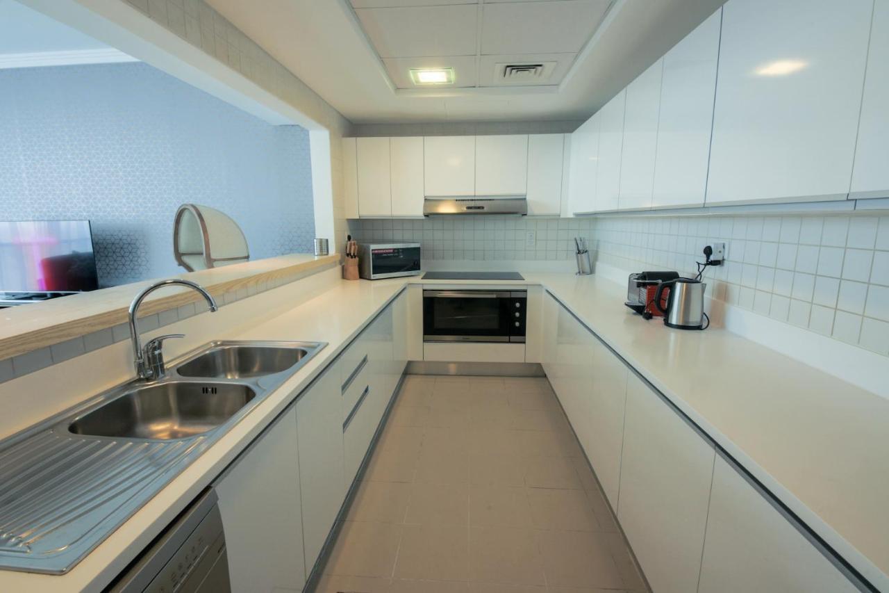 Stunning 5* 4Br-Oceanfront-Apartment Dubaï Extérieur photo